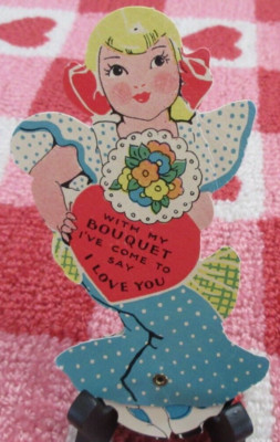 Vintage Die Cut MECHANICAL Valentine Card BLONDE GIRL Rotating FEET - I LOVE YOU