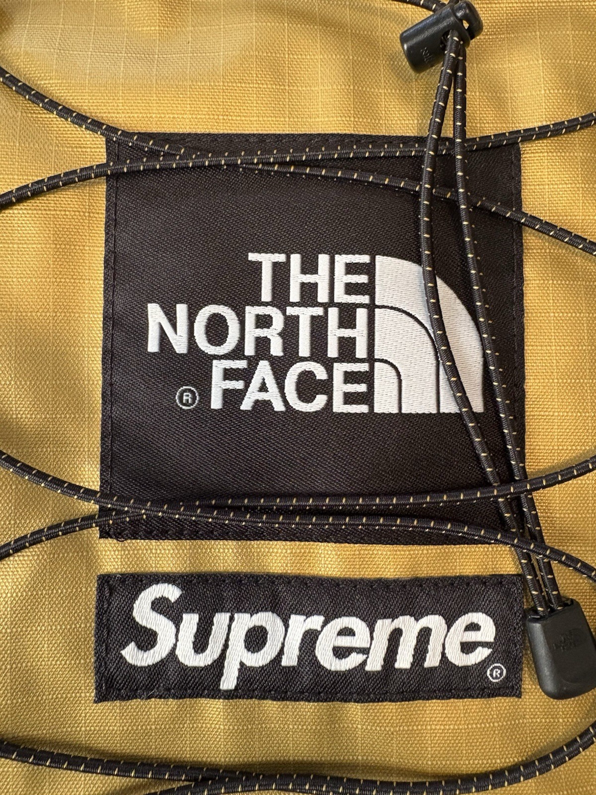 Supreme x TNF SS18 The North Face Borealis Metallic Backpack Gold New 2018 image 3