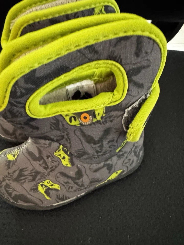 Bogs Boots Dino Infant Size 5 - Image 2 of 4