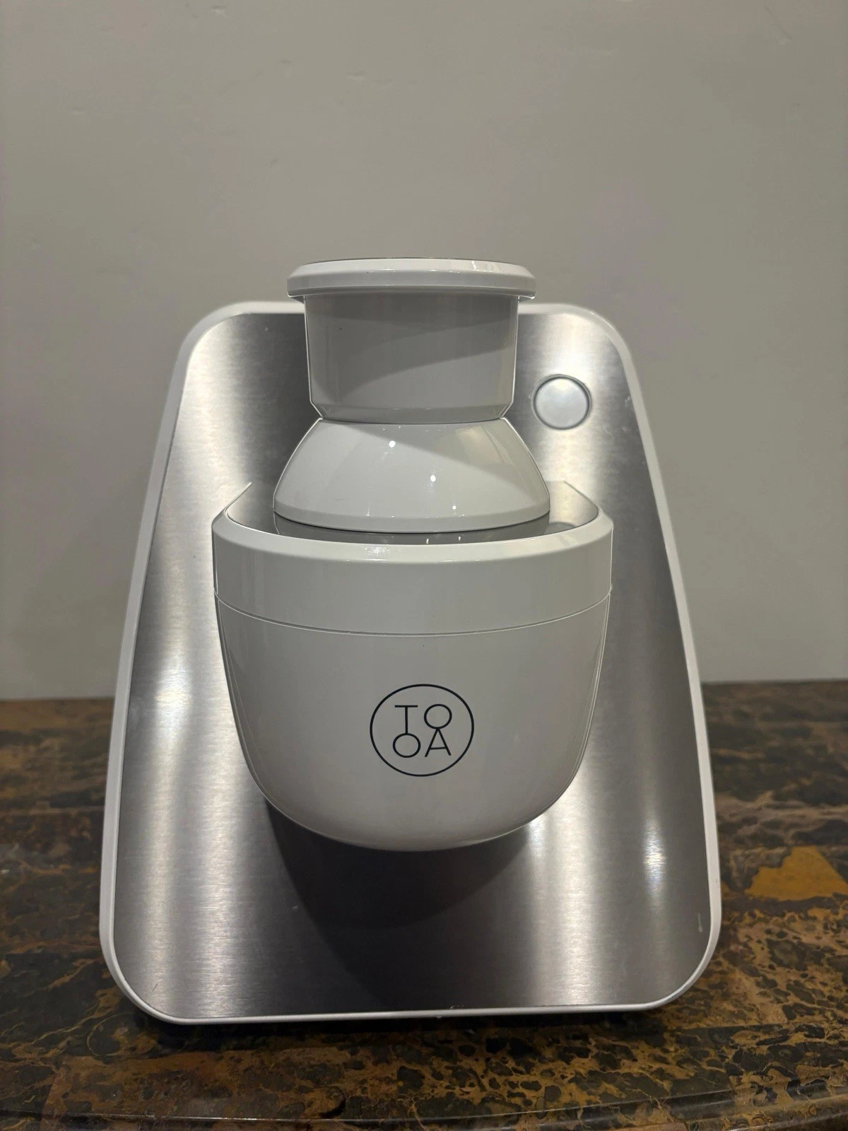 Williams Sonoma TooA Gelato Maker White White Silver Scuffed Read