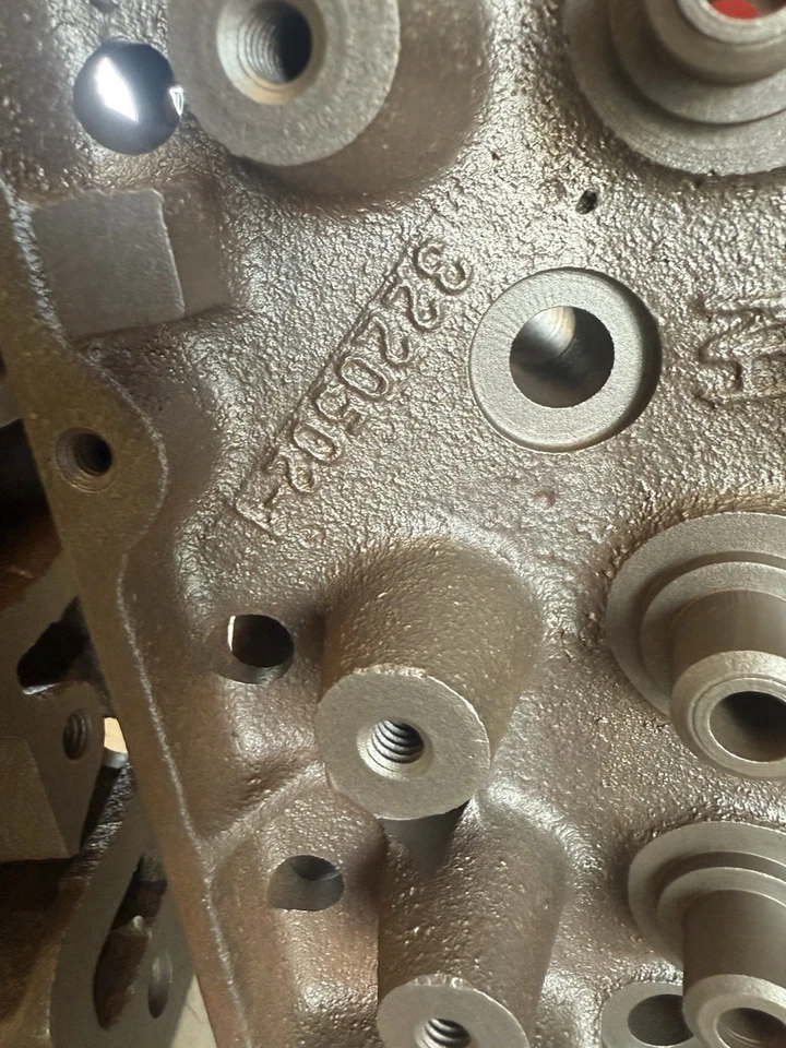 1974-78 AMC Javelin Jeep AMX V8 3220502-2 cabeça de cilindro núcleo de fundição - Imagem 2 de 2