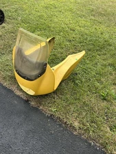 1992 YAMAHA SECA 600 II RIGHT FRONT FARING UPPER PANEL SCRATCHES/SCUFFS, CRACK