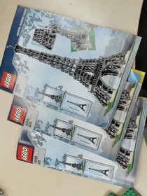 Unopened inside bag LEGO LEGO 10181 Eiffel Tower 1/300 size