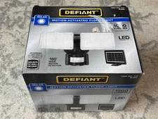 Defiant Solar Powered Outdoor 2-Head LED Security Flood Light 1000 Lumens