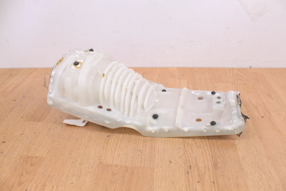 1980 80 YAMAHA IT425 IT 425 Seat / Saddle - PAN w/ Hardware - Image 3 of 4