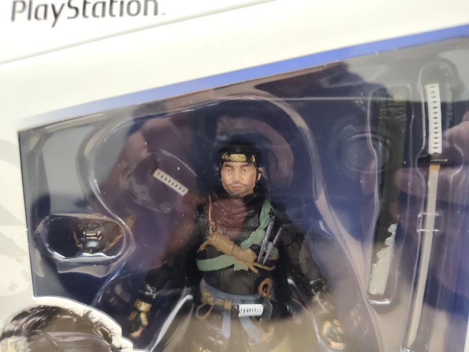 Figura de acción Spin Master PlayStation Ghost of Tsushima Jin Sakai 6" [ENVÍO RÁPIDO] Foto 2 de 4