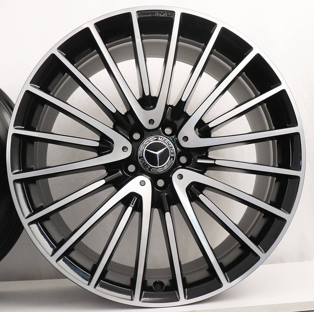 Mercedes S Class 21 Inch Original Alloy Wheels A2234011700 A2234011800 - Image 4