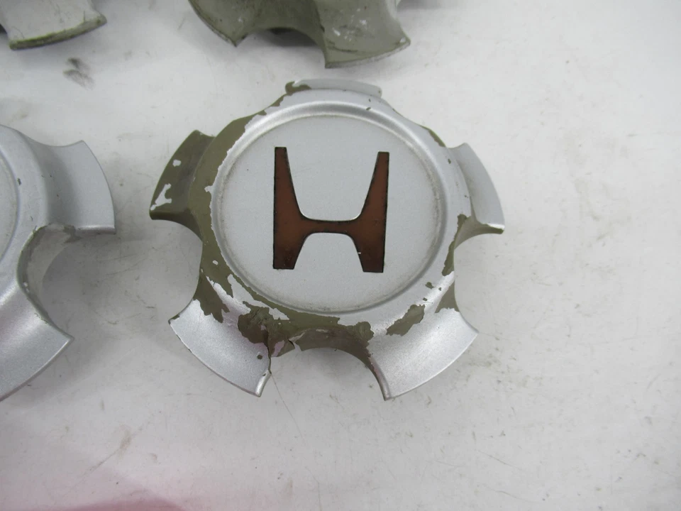 Оригинальные центральные колпаки колес для Honda CR-V 10 спиц 15 дюймов 63768 от оригинального производителя - Изображение 4 из 4