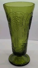 Vintage MCM Indiana Glass 9.75” Tall Footed Vase Harvest Grape Colony Green VGUC