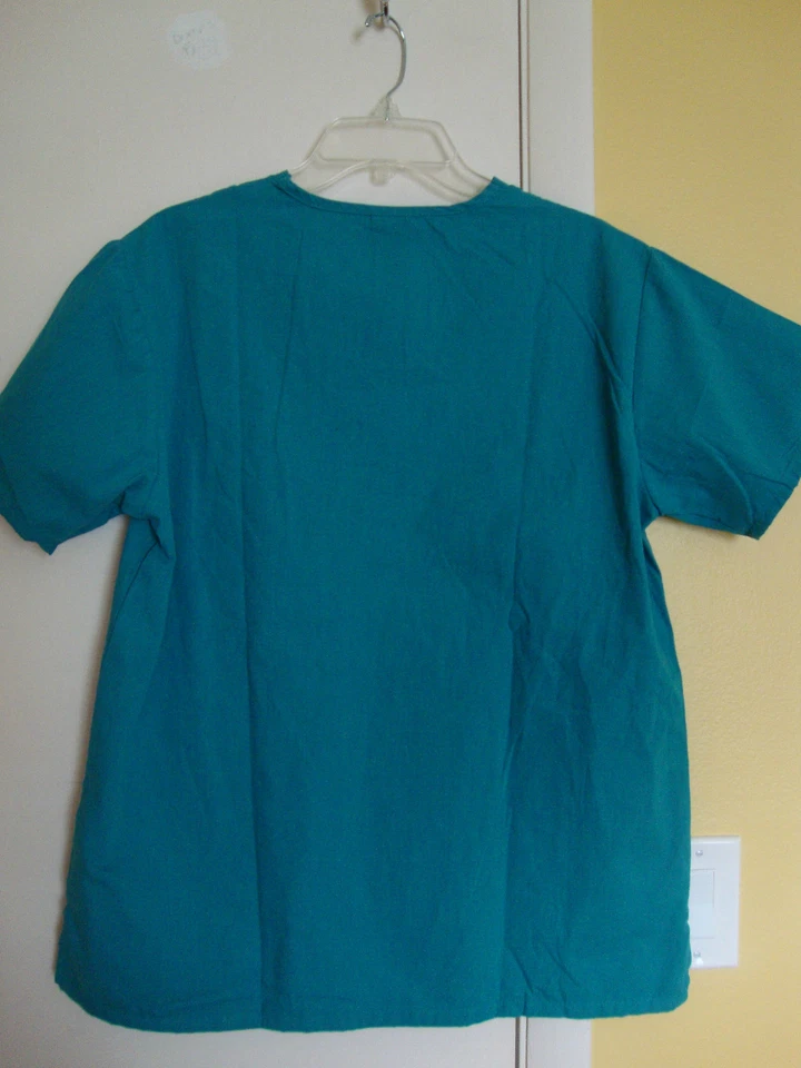 New Medgear Teal Scrub Top Shirt Size Medium NWT - Image 4 of 4