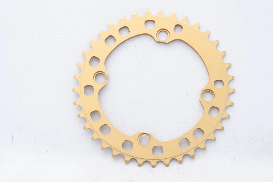 PLATO CHROMAG 37T 104 BICICLETA DE MONTAÑA VINTAGE 4 BRAZOS DORADO DE UNA SOLA VELOCIDAD Foto 3 de 4