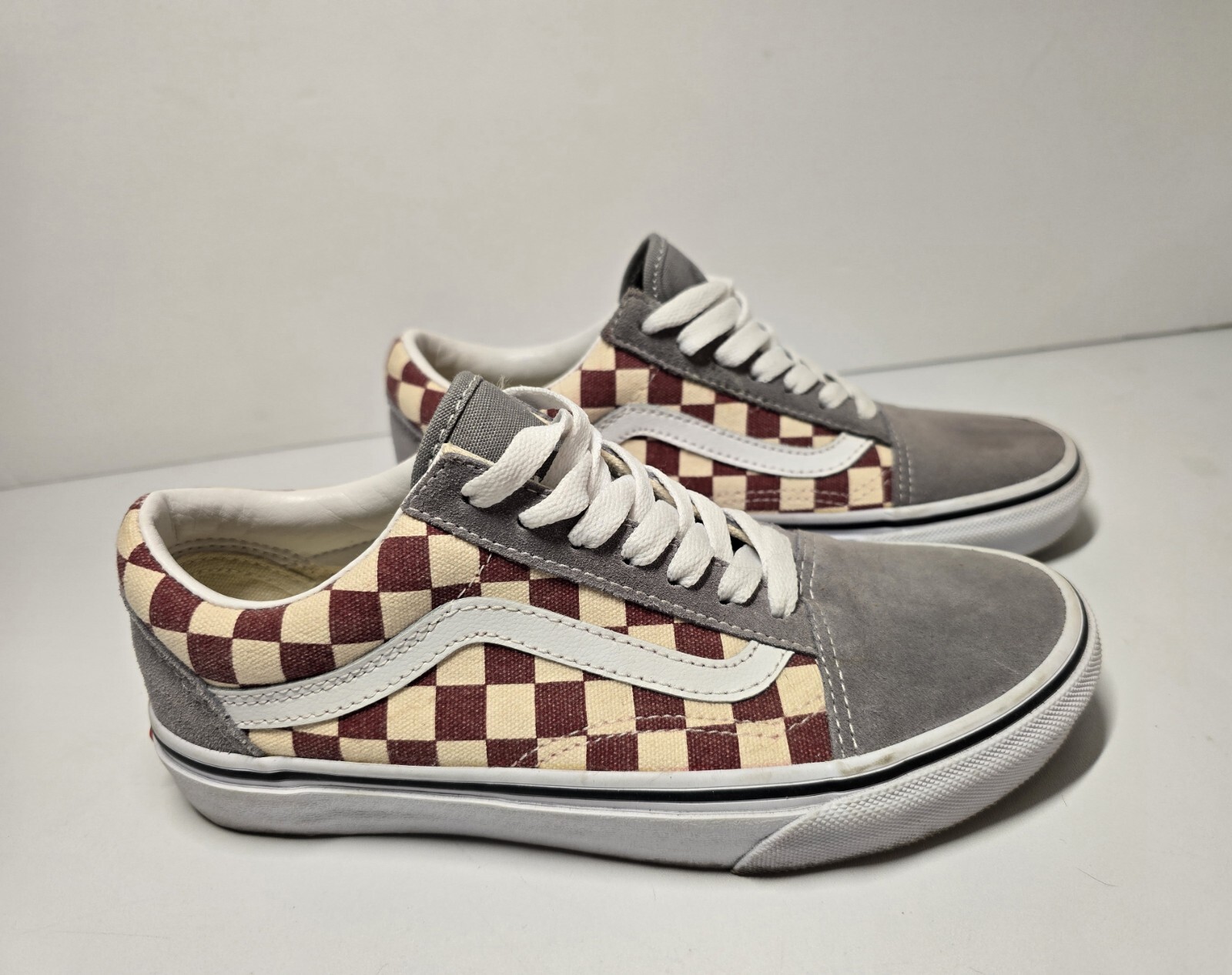 Vans Unisex Gray Red Checkered Old Skool Low Top Sneakers Size M4