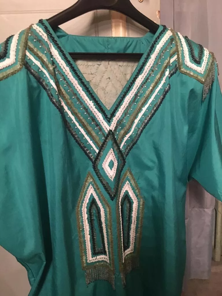 Robe de maison robe d hotesse abaya d interieur brodee perles CAFTAN