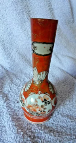 pair of antique. kutani bud vases 17 cm tall very good. image 8