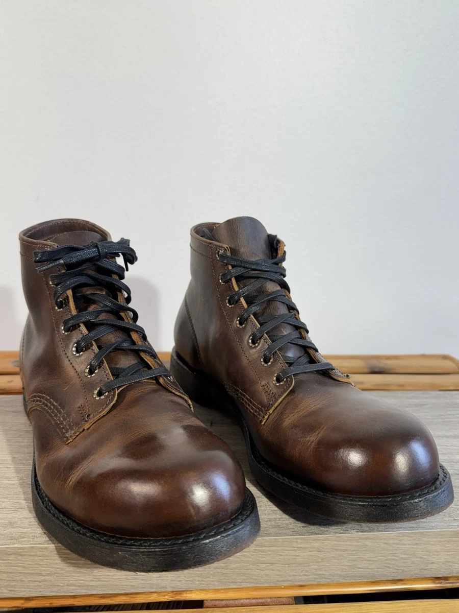 Frye Men display picture 1