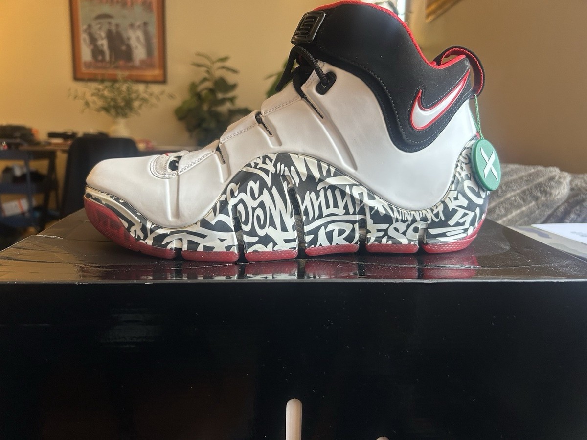 Nike LeBron 4 Graffiti (White/Black/Red). Zoom LeBron 4  main image 4