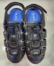 The Childrens Place Water Shoes Youth Size 6 NWT