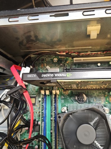 Lenovo ThinkStation P300 Workstation i7-4790 @ 3.60GHz 16GB,1TB HDD,NVIDIA K2200 - Picture 3 of 22