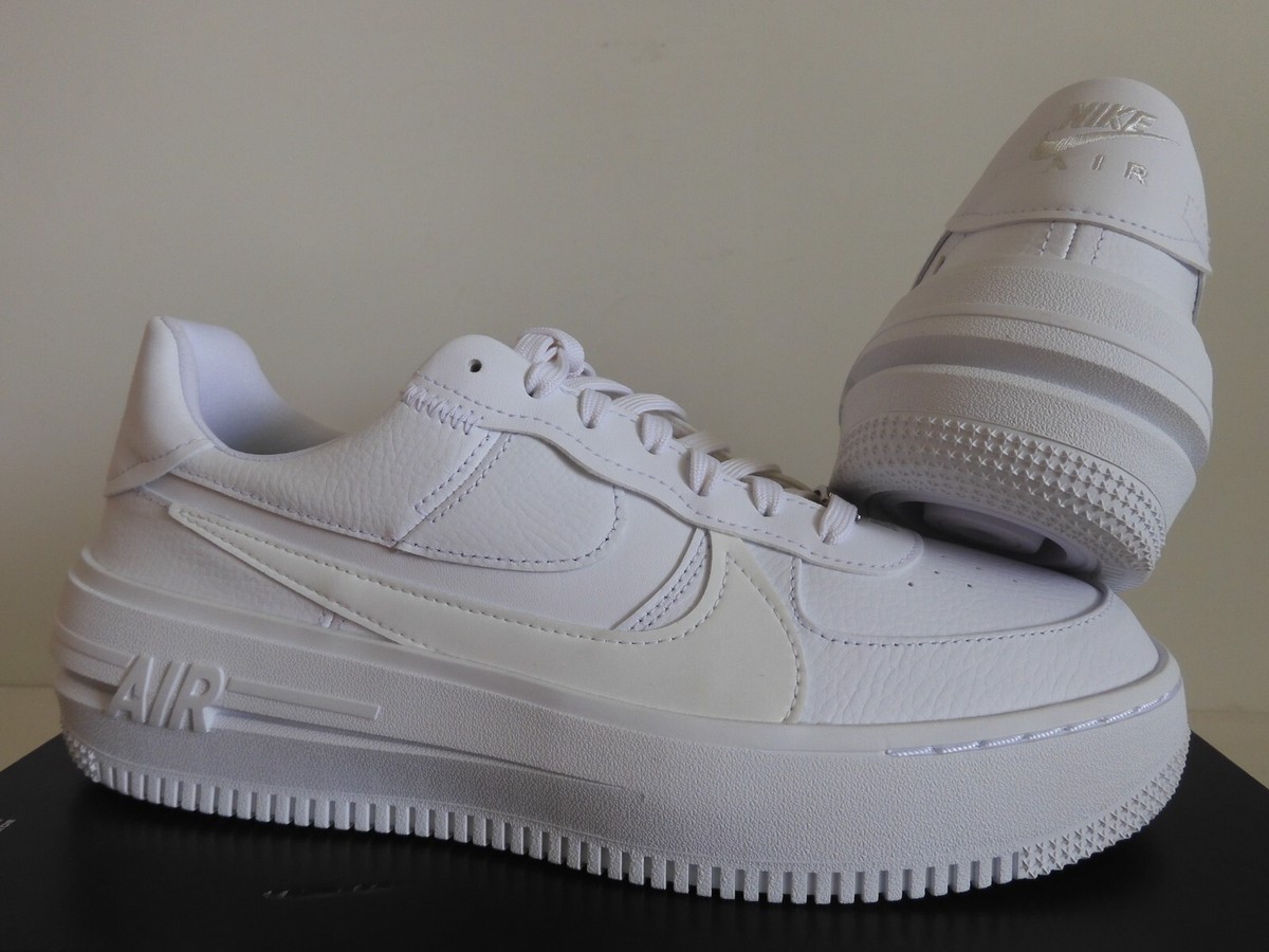 WMNS AF1 PLT.AF.ORM AIR FORCE 1 PLATFORM WHITE-SUMMIT WHITE SZ 10