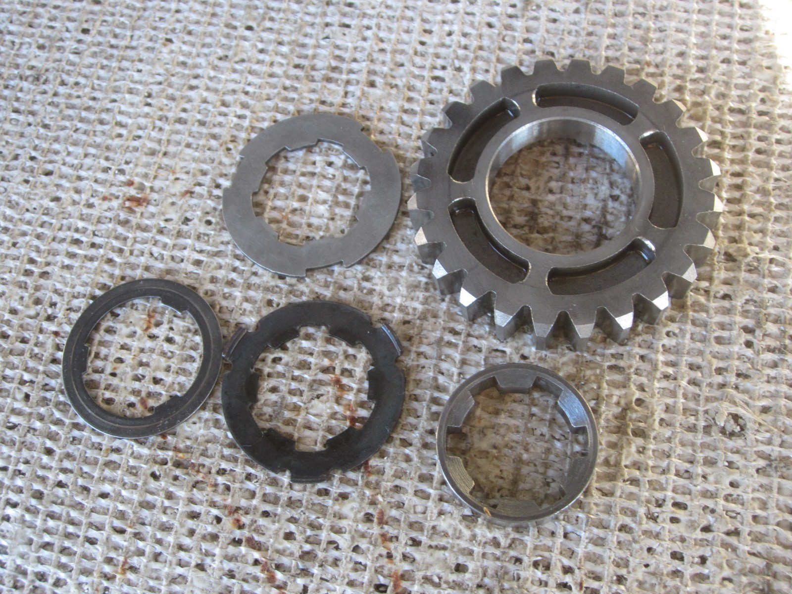 Suzuki Vinson 500 Manual 0506 Transmission Gear (20) 3rd gear driven