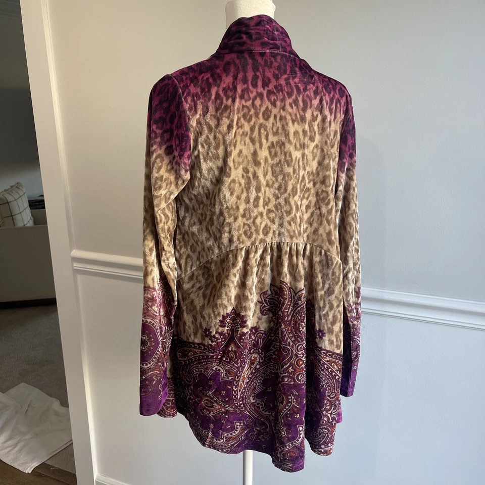Cárdigan de terciopelo de manga larga One World Morado Estampado de leopardo Elástico Artsy Boho XS Foto 3 de 4