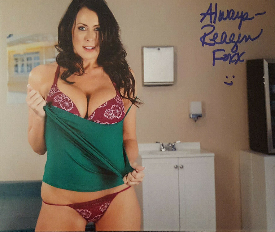 REAGAN FOXX signed 8x10 PHOTO w/ PROOF! LOT Z | eBay