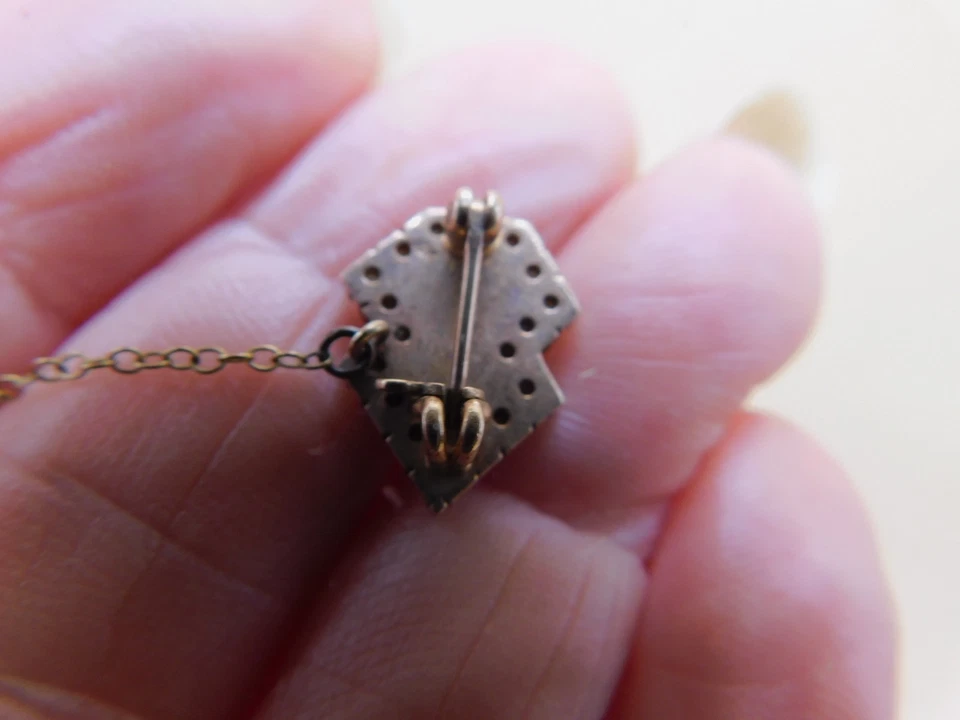 Prendedor de fraternidad Kappa Sigma Sigma de oro macizo de 10 quilates con perlas de semilla, 1955 Foto 3 de 4