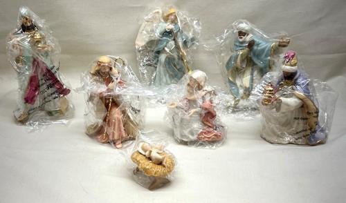 NIB 7 Pieces Lenox Little Town of Bethlehem Nativity Set 6399935 - Picture 2 of 24