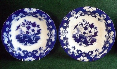 Paar 1896-1915 Royal Staffordshire Keramik Pekin Burslem Flow blaue Schalen 9,5''