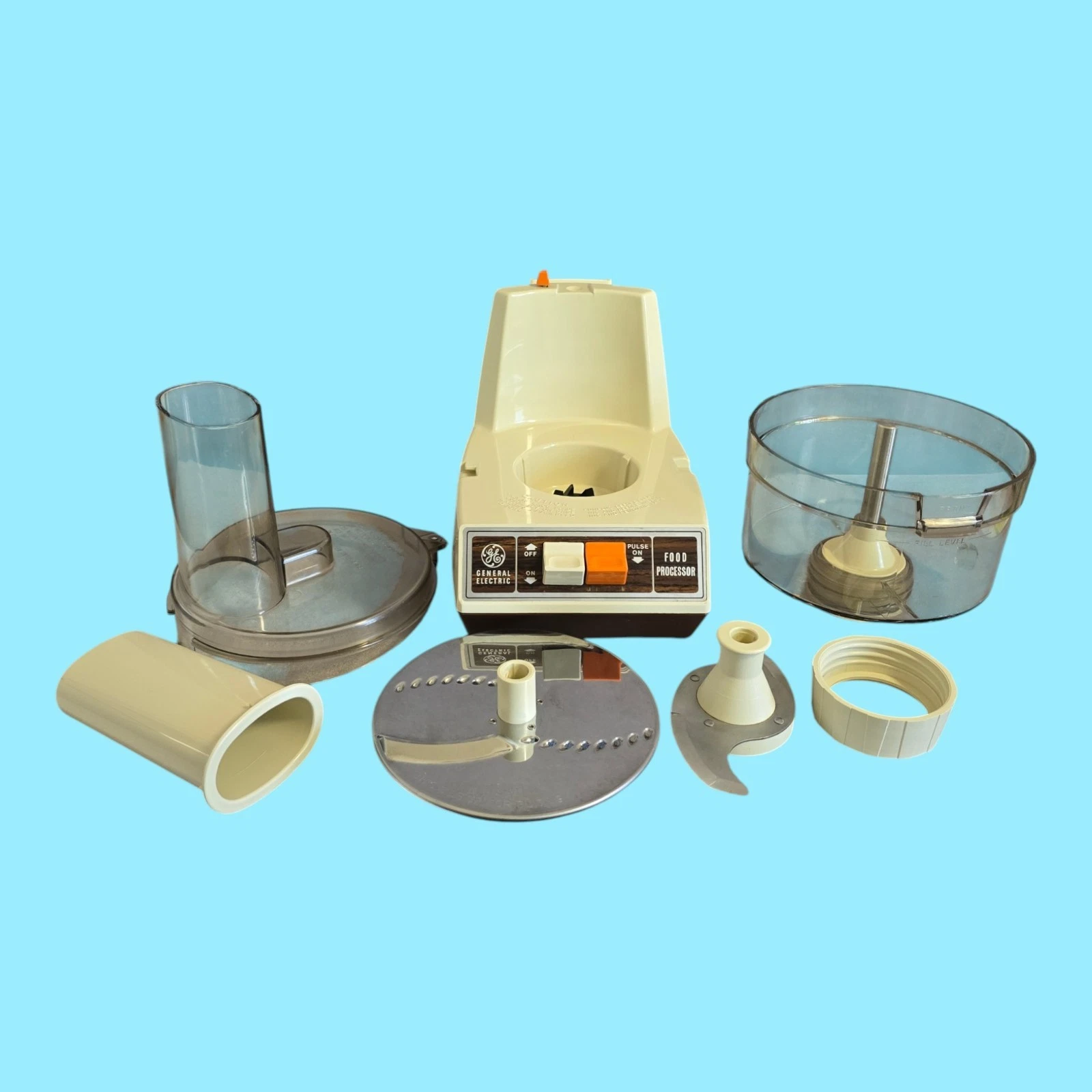 Vintage GE General Electric Food Processor D1-4200 Beige Brown TESTED & WORKING!
Opens in a new wind