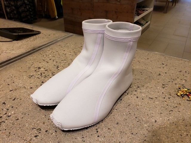 kanye west scuba shoes