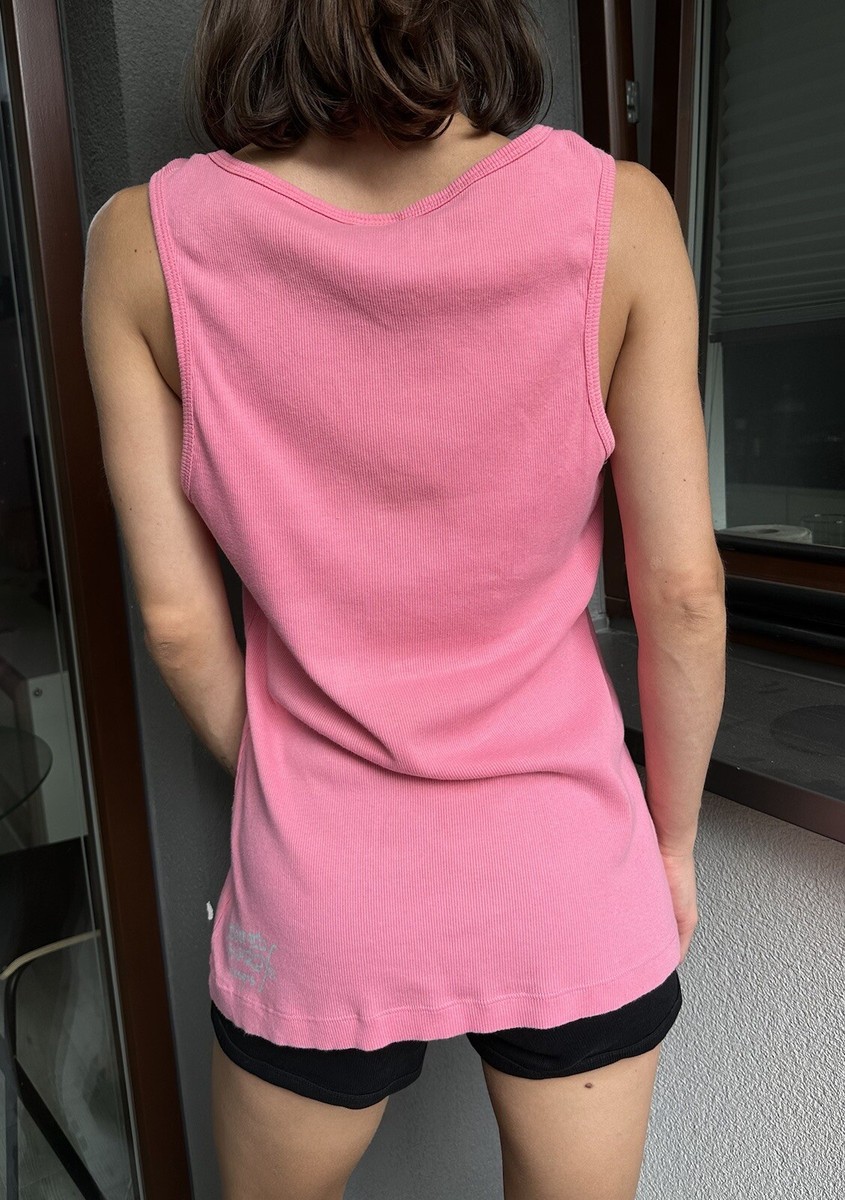 pink tank shirt
