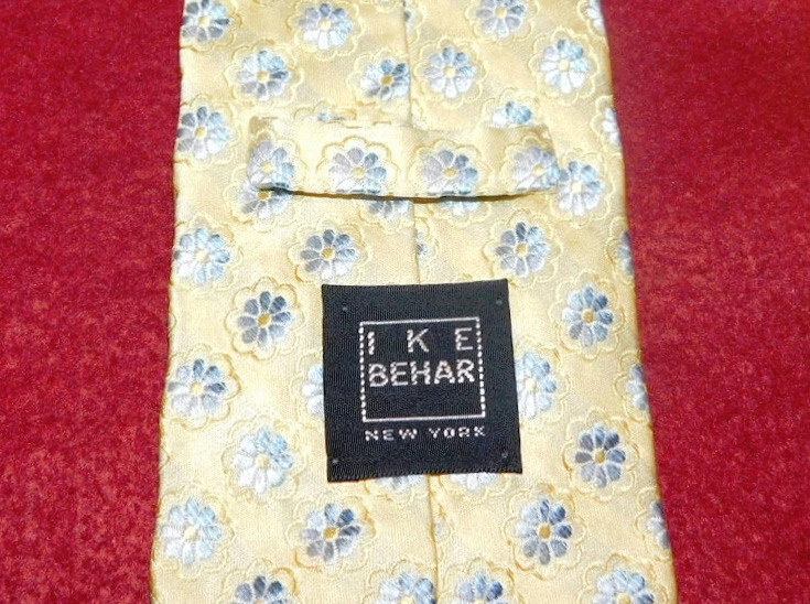 CORBATA FLORAL IKE BEHAR HECHA EN EE. UU. AMARILLO/AZUL CLARO - CORBATAS - CORBATAS DE DISEÑADOR. Foto 3 de 3