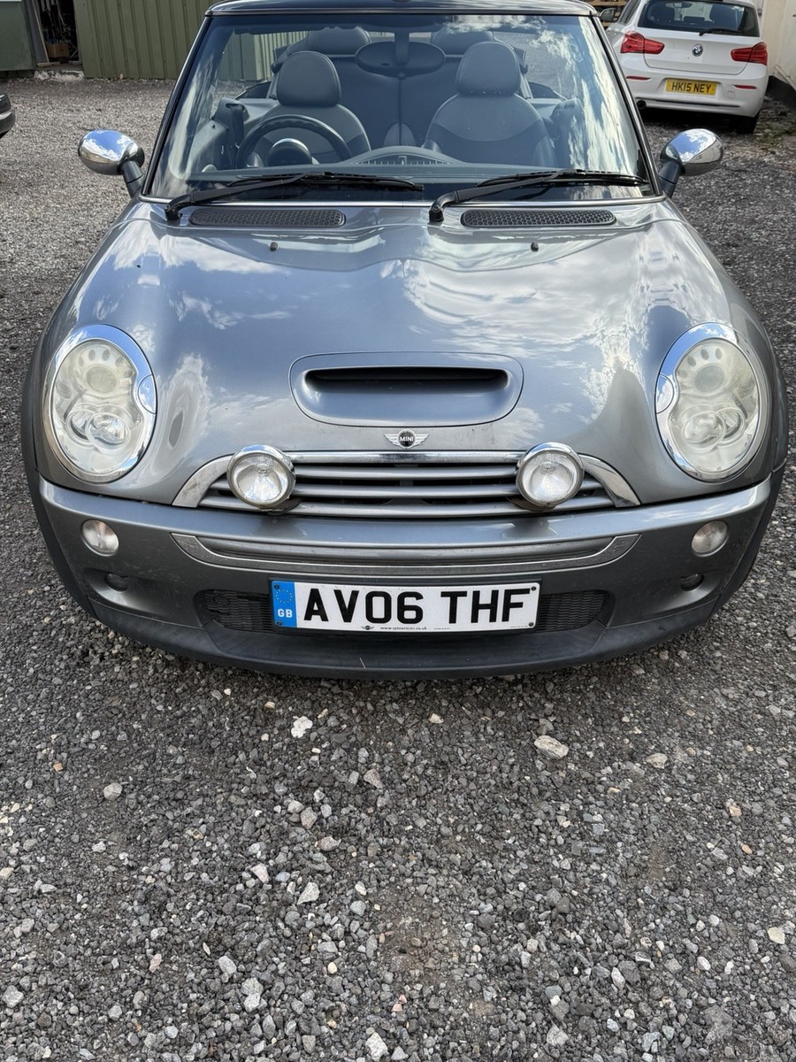 Mini Convertible 2006