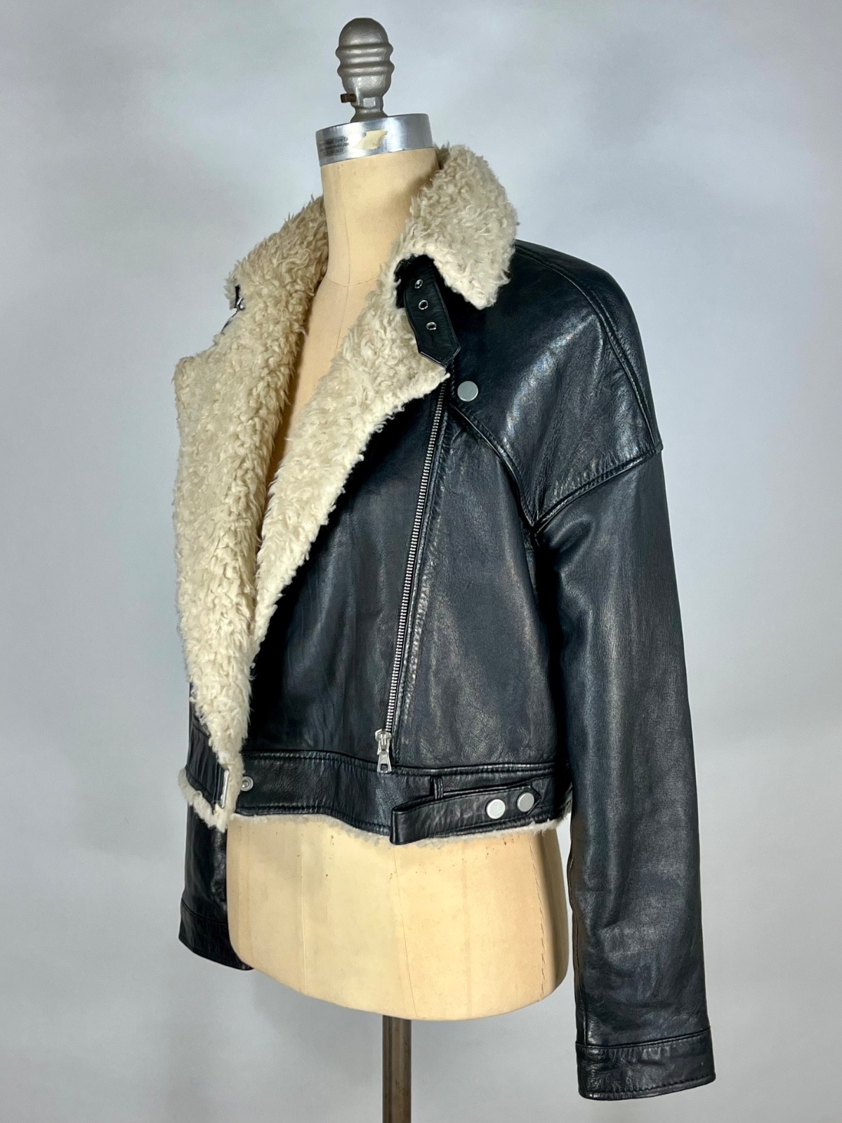 Modern 2012-14 black LEATHER bomber jacket w/faux shearling by ZARA TRAFALUC M image 2