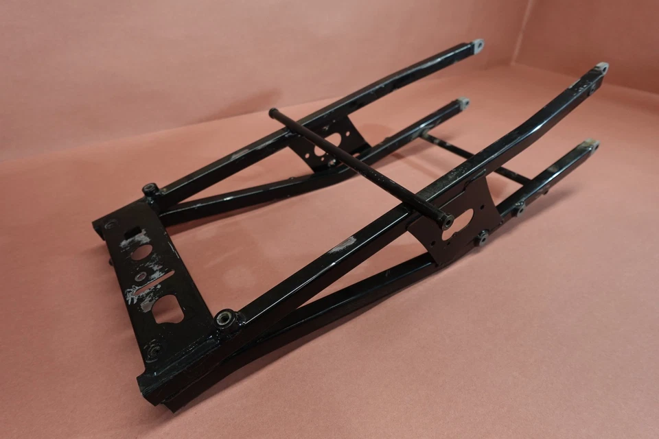 Subquadro traseiro Honda Interceptor 800 VFR800 1998-2001 - Imagem 2 de 4