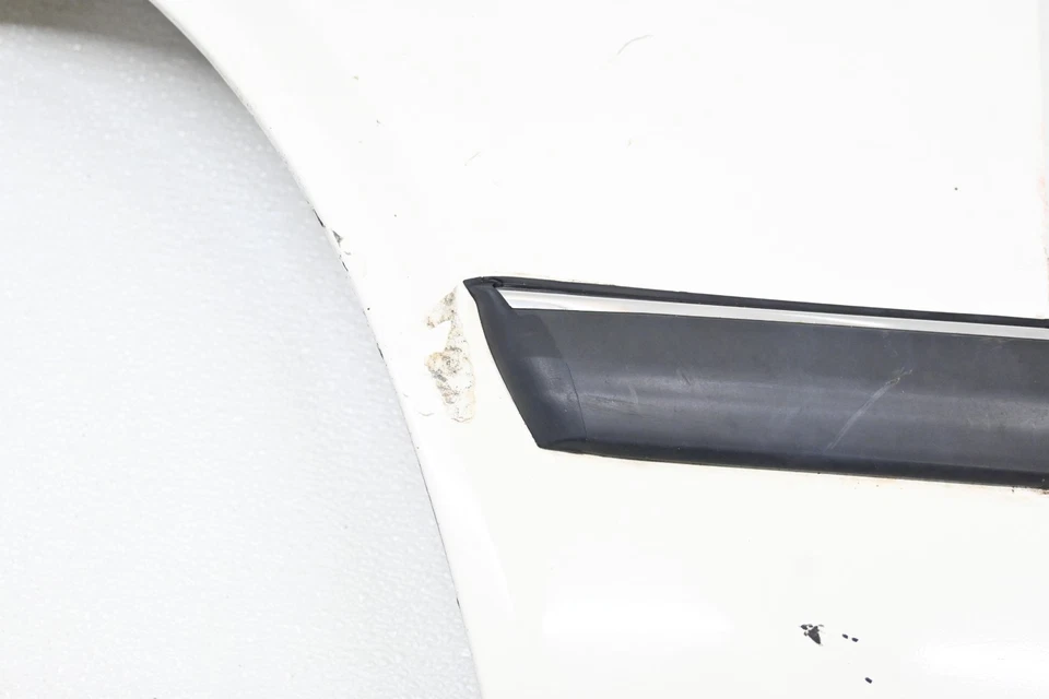 ⭐ 84-88 Bmw E28 5 系列前左驱动器侧挡泥板成型面板白色 Oem — 第 2/4 张图片