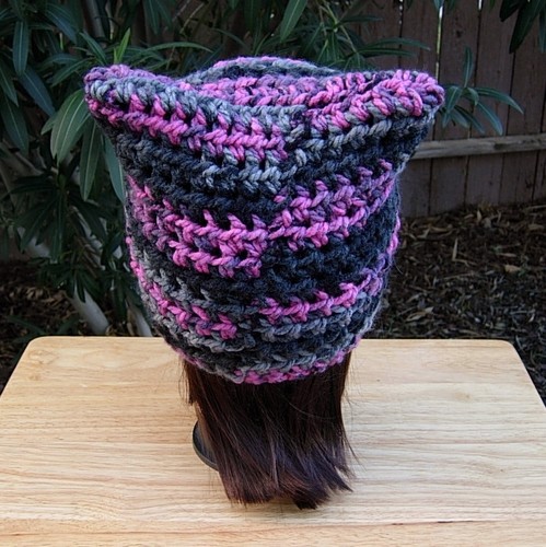 Pussy Katzenmütze mit Ohren Damen hellrosa weich handgefertigt gehäkelt gestrickt Winter Beanie - Bild 24 von 38
