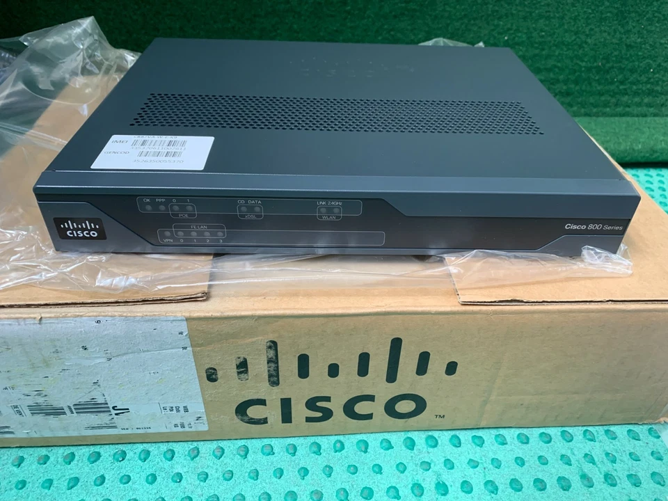 Cisco 887VA Annex A router with VDSL2/ADSL2+ over - Photo 2/4