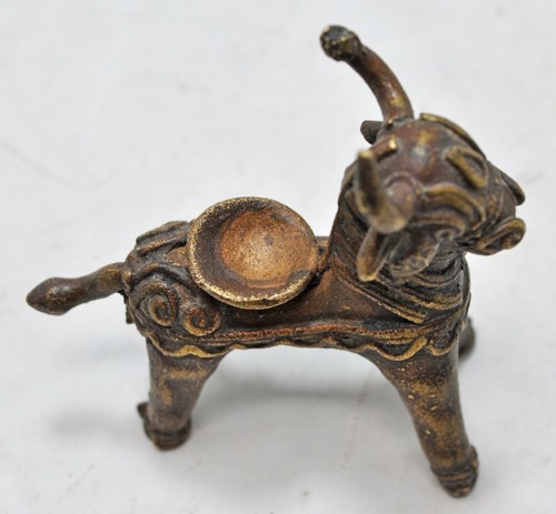 Antique Brass Cow Figurine Original Old Hand Crafted Engraved - Picture 4 of 8