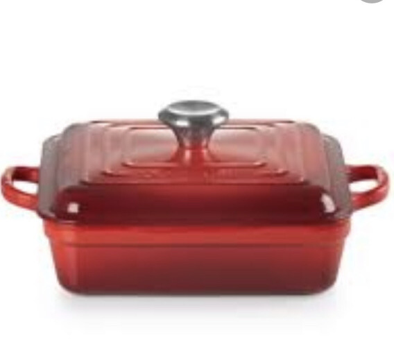 Le Creuset Signature Cast Iron Square Roaster Shallow Casserole