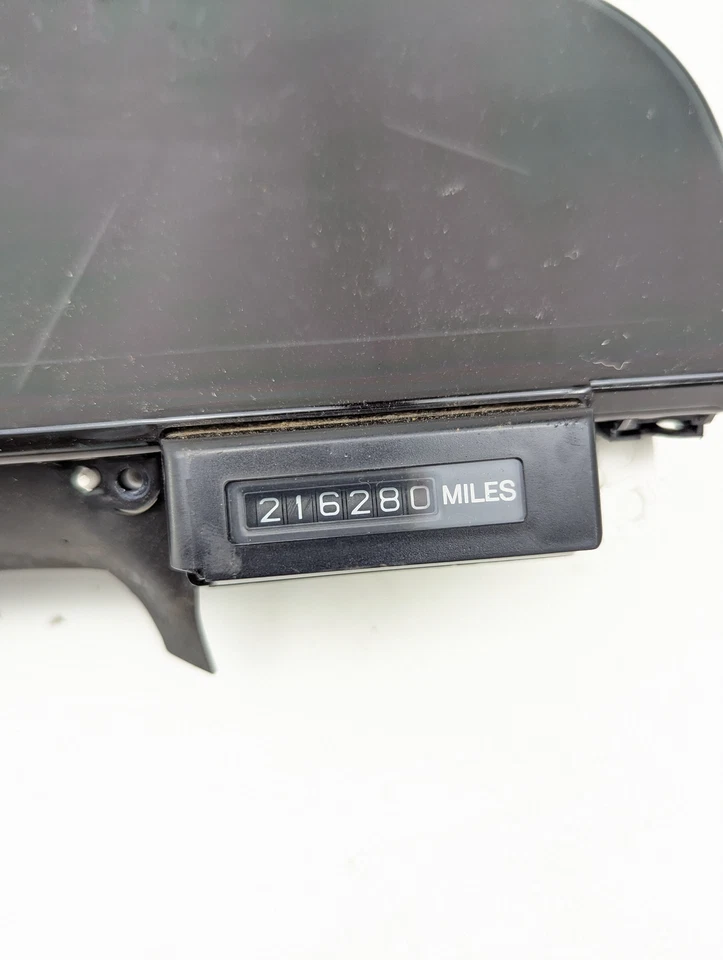 90-92 Lexus LS400 Instrument Cluster Speedometer A/T 83010-50011 OEM 216k - Image 3 of 4