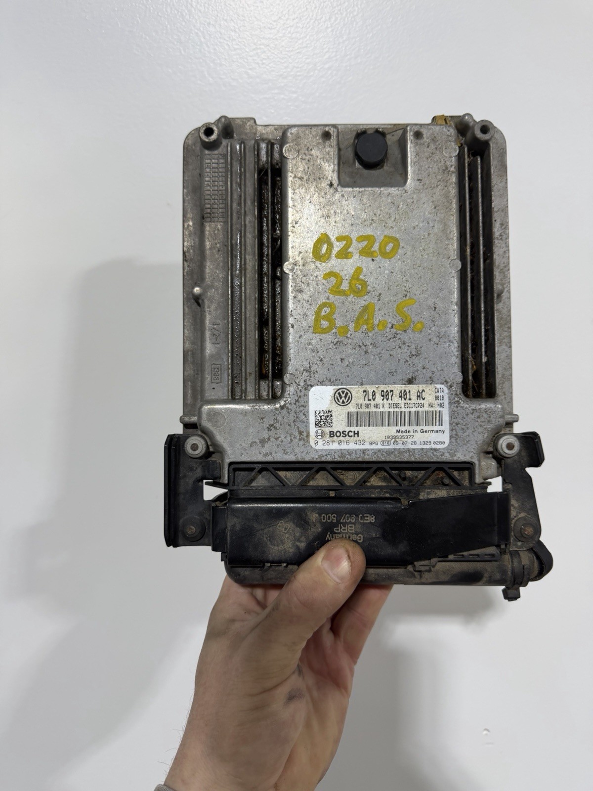 2009-2010 VOLKSWAGEN VW TOUAREG 3.0 TDI ENGINE CONTROL MODULE ECU ECM