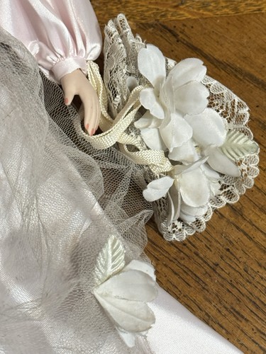 Victoria Impex Corp. Porcelain Bridal Doll Lace Floral - Picture 6 of 10