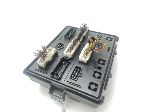 A100DSL05C19M Caja Reles/Fusibles para SSANGYONG RODIUS Xdi Deluxe 4WD 9131818 - Imagen 2 de 10