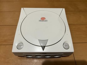 SEGA DreamCast Console (HKT-3000) & Controller with 2 games and BOX 0902