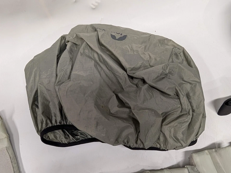 Lowepro Camera Backpack Fastpack BP 250 AW II w/ Dividers & Rain Cover - Image 3 of 4