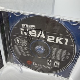 Sega Sports NBA 2K1 - Sega Dreamcast Complete w/Manual - Broken Case