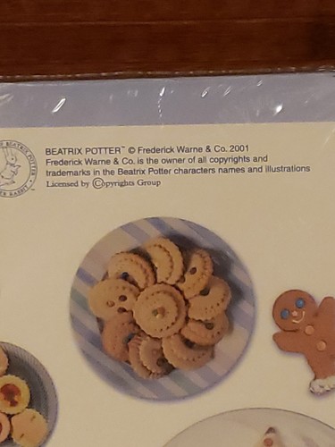 Beatrix Potter Cookie Cutters Keepsake Box (2001) Peter Rabbit - Picture 3 of 6