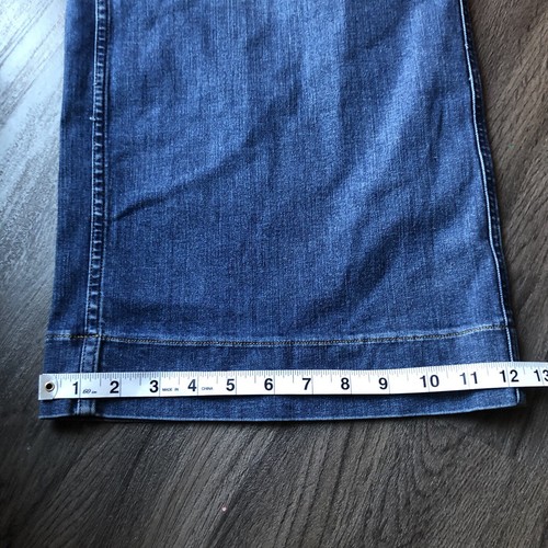 Spanx Wide Leg Cropped Pull On Jeans Women’s XL Patch Pockets Blue Denim Chic - Picture 9 of 11